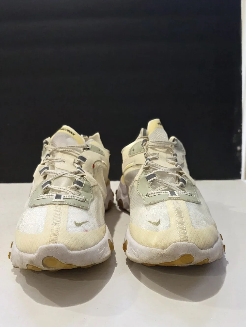 Nike React Element 87 Light Bone Sail Red Men Size 11 AQ1090-100 Sneaker